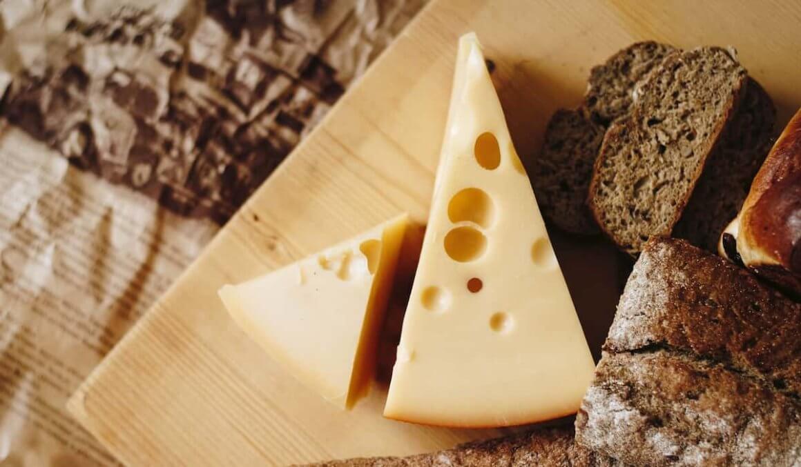 Can Vegetarians Eat Cheese