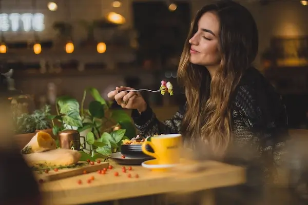 Beginner's Guide To Flexitarian Diet Plans person eating