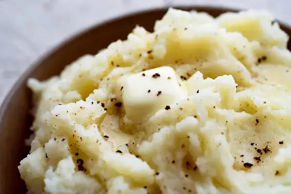 What To Serve With Brussel Sprouts? Garlic Mashed Potatoes